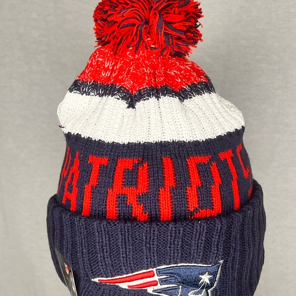 Patriots NFL Patriots Pom-Pom Beanie - Red, White, Blue - Picture 1 of 3